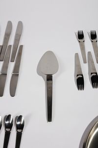 AUBOCK CARL (1900 - 1957) : Set di posate per Morinox  - Asta Asta 383 | DESIGN E ARTI DECORATIVE DEL NOVECENTO - FINE DESIGN Tradizionale - Associazione Nazionale - Case d'Asta italiane