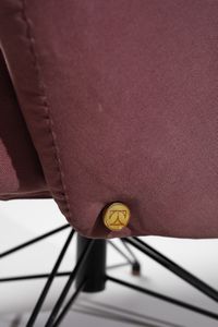 BORSANI OSVALDO (1911 - 1985) : Coppia di poltrone P32 per Tecno  - Asta Asta 383 | DESIGN E ARTI DECORATIVE DEL NOVECENTO - FINE DESIGN Tradizionale - Associazione Nazionale - Case d'Asta italiane