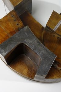 GRUPPO NP2 - NERONE PATUZZI : Tavolino da salotto scultura C10T per Forme e Superfici, Torino  - Asta Asta 383 | DESIGN E ARTI DECORATIVE DEL NOVECENTO - FINE DESIGN Tradizionale - Associazione Nazionale - Case d'Asta italiane