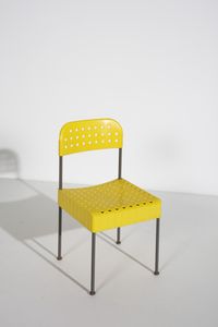 MARI ENZO (n. 1932) : Otto sedie BOX per Anonima Castelli (BO)  - Asta Asta 383 | DESIGN E ARTI DECORATIVE DEL NOVECENTO - FINE DESIGN Tradizionale - Associazione Nazionale - Case d'Asta italiane