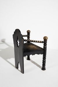 ZOTTI JOSEF (1982 - 1953) : attribuito. Coppia di sedie con tavolino  - Asta Asta 383 | DESIGN E ARTI DECORATIVE DEL NOVECENTO - FINE DESIGN Tradizionale - Associazione Nazionale - Case d'Asta italiane