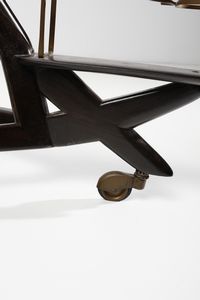 LACCA CESARE (n. 1929) : Raro carrello da servizio Cigno per F.lli Colombo, Cant  - Asta Asta 383 | DESIGN E ARTI DECORATIVE DEL NOVECENTO - FINE DESIGN Tradizionale - Associazione Nazionale - Case d'Asta italiane