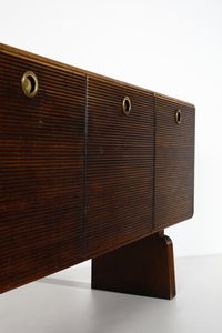 PONTI GIO (1891 - 1979) : Credenza  - Asta Asta 383 | DESIGN E ARTI DECORATIVE DEL NOVECENTO - FINE DESIGN Tradizionale - Associazione Nazionale - Case d'Asta italiane