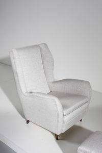 PONTI GIO (1891 - 1979) : Coppia di poltrone con coppia di poggiapiedi per ISA, Ponte San Pietro, Bergamo  - Asta Asta 383 | DESIGN E ARTI DECORATIVE DEL NOVECENTO - FINE DESIGN Tradizionale - Associazione Nazionale - Case d'Asta italiane