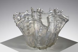 BAROVIER ERCOLE (1889 - 1974) : Vaso della serie Medusa in vetro fortemente iridato  - Asta Asta 383 | DESIGN E ARTI DECORATIVE DEL NOVECENTO - FINE DESIGN Tradizionale - Associazione Nazionale - Case d'Asta italiane