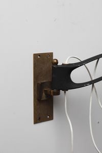 COSACK : Lampada da parete  - Asta Asta 383 | DESIGN E ARTI DECORATIVE DEL NOVECENTO - FINE DESIGN Tradizionale - Associazione Nazionale - Case d'Asta italiane