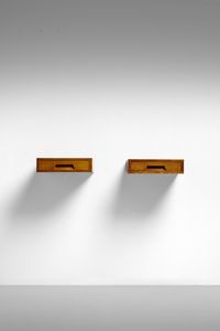 GOTTARDI MARIO (1913 - 2004) : Coppia di comodini pensili  - Asta Asta 383 | DESIGN E ARTI DECORATIVE DEL NOVECENTO - FINE DESIGN Tradizionale - Associazione Nazionale - Case d'Asta italiane
