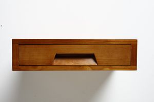 GOTTARDI MARIO (1913 - 2004) : Coppia di comodini pensili  - Asta Asta 383 | DESIGN E ARTI DECORATIVE DEL NOVECENTO - FINE DESIGN Tradizionale - Associazione Nazionale - Case d'Asta italiane