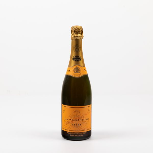 Veuve Clicquot, Champagne Brut Bicentenaire  - Asta Winter Wine Auction - Associazione Nazionale - Case d'Asta italiane
