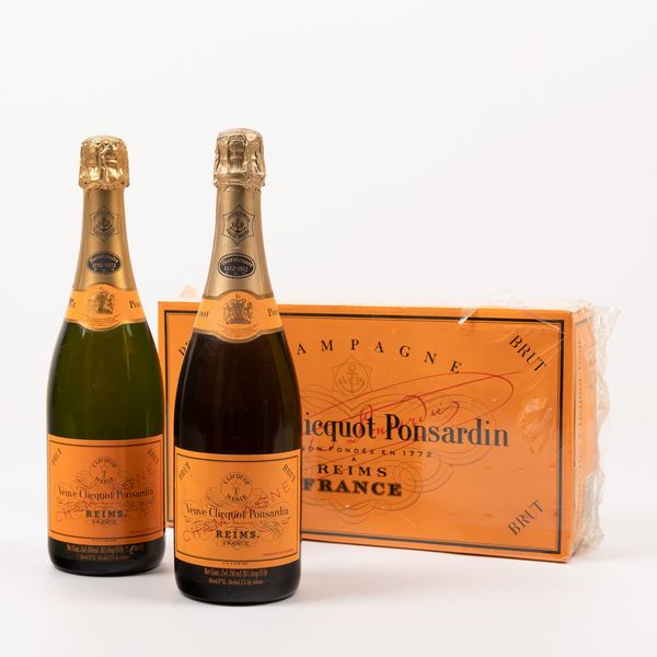 Veuve Clicquot, Champagne Brut Bicentenaire<BR>Veuve Clicquot, Champagne Brut  - Asta Winter Wine Auction - Associazione Nazionale - Case d'Asta italiane
