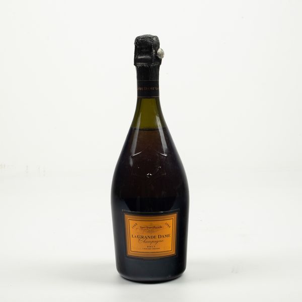 Veuve Clicquot, La Grande Dame  - Asta Winter Wine Auction - Associazione Nazionale - Case d'Asta italiane