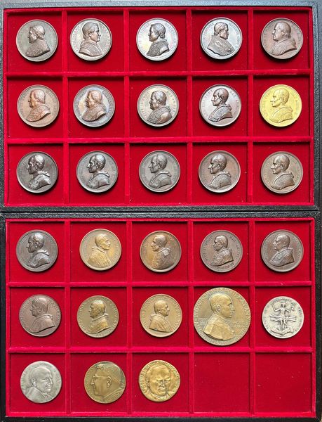 VATICANO. Lotto di 28 medaglie.  - Asta Numismatica - Associazione Nazionale - Case d'Asta italiane