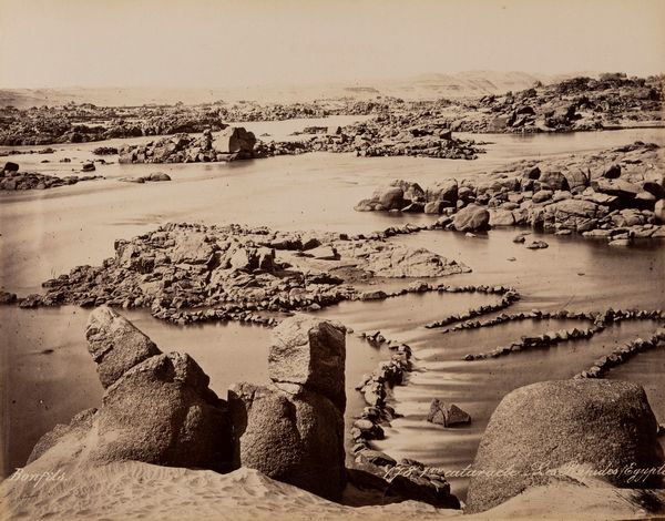 Félix Bonfils : Cente de B�bouin Nomades, Palestine ; Cataracte, Less Rapides Egyptes  - Asta Fotografia: Under 1K - Associazione Nazionale - Case d'Asta italiane