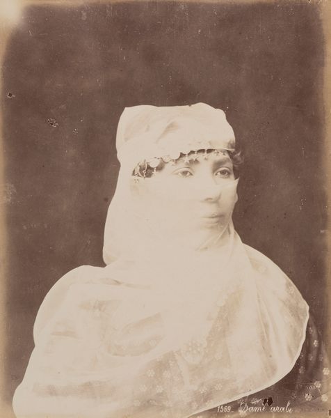 Félix Bonfils : B�douines portant leurs enfants ; Dame arabe  - Asta Fotografia: Under 1K - Associazione Nazionale - Case d'Asta italiane