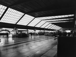 GABRIELE BASILICO - Firenze, Stazione di Santa Maria Novella