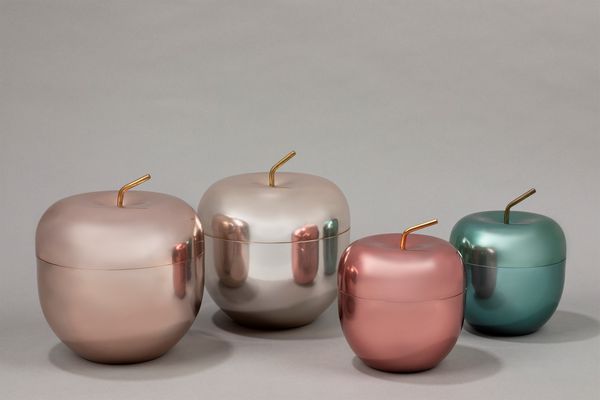 Ettore Sottsass Jr : Quattro contenitori per ghiaccio  - Asta Tiny design - Associazione Nazionale - Case d'Asta italiane