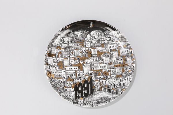 Piero Fornasetti : Piatto calendario 1991  - Asta Tiny design - Associazione Nazionale - Case d'Asta italiane