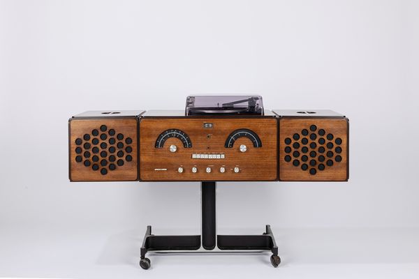 Achille e Pier Giacomo  Castiglioni : Radiofonografo BR126  - Asta Tiny design - Associazione Nazionale - Case d'Asta italiane