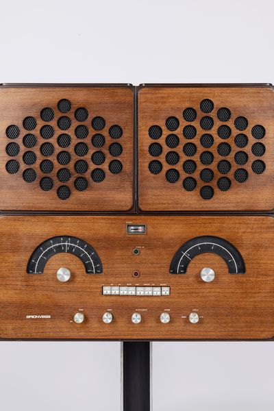Achille e Pier Giacomo  Castiglioni : Radiofonografo BR126  - Asta Tiny design - Associazione Nazionale - Case d'Asta italiane