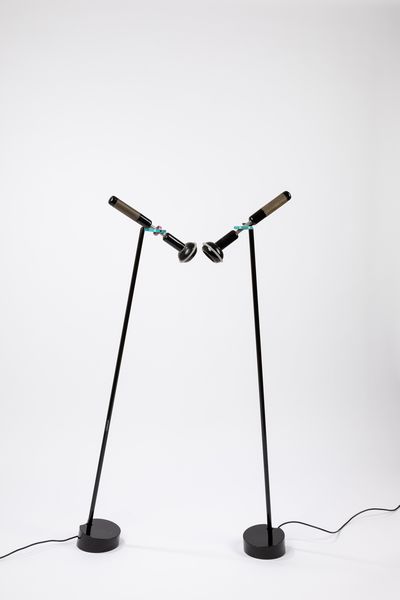 ACHILLE CASTIGLIONI : Coppia di lampade da terra  - Asta Tiny design - Associazione Nazionale - Case d'Asta italiane