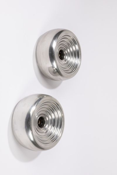 ACHILLE CASTIGLIONI : Coppia di lampade da parete o soffitto in metallo  - Asta Tiny design - Associazione Nazionale - Case d'Asta italiane