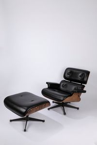 Charles & Ray Eames - Poltrona e poggiapiedi