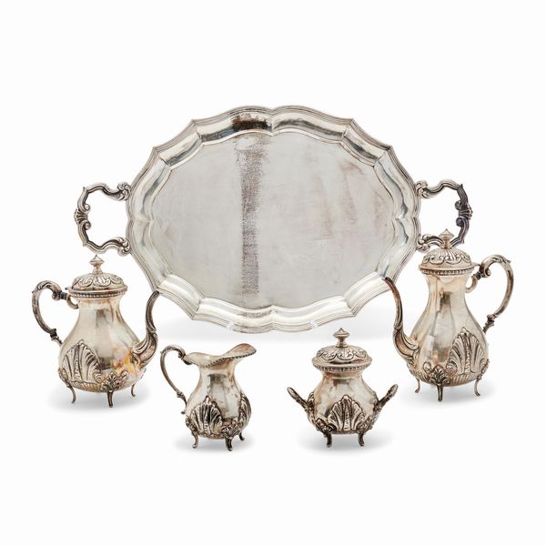 Guantiera e servizio da t� e caff� in argento, Italia XX secolo  - Asta Argenti dal XVIII al XX secolo - Associazione Nazionale - Case d'Asta italiane