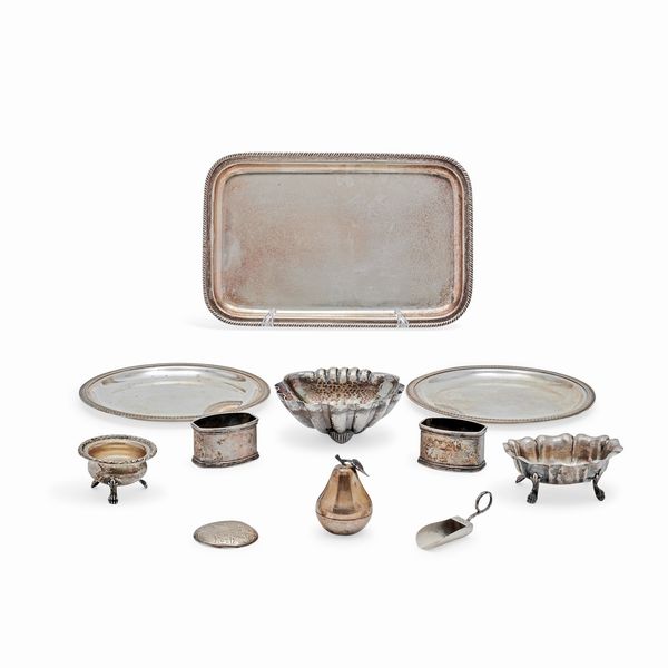 Undici oggetti in argento  - Asta Argenti dal XVIII al XX secolo - Associazione Nazionale - Case d'Asta italiane