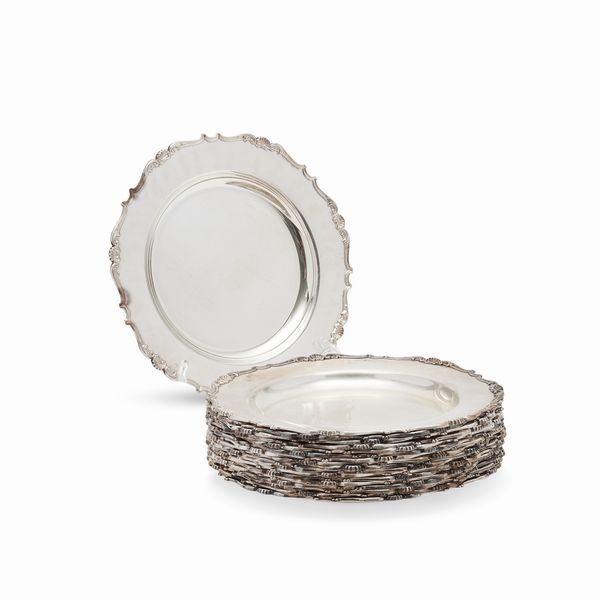 Frugoni : Diciotto piatti in argento, Italia XX secolo  - Asta Argenti dal XVIII al XX secolo - Associazione Nazionale - Case d'Asta italiane
