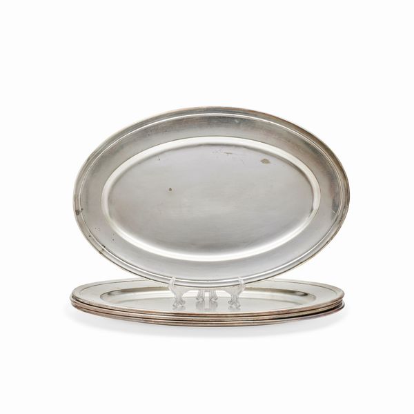 Quattro vassoi da portata in argento, Italia, XX secolo  - Asta Argenti dal XVIII al XX secolo - Associazione Nazionale - Case d'Asta italiane