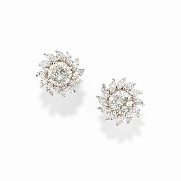 Orecchini in oro bianco 18k e diamanti  - Asta Argenti dal XVIII al XX secolo - Associazione Nazionale - Case d'Asta italiane