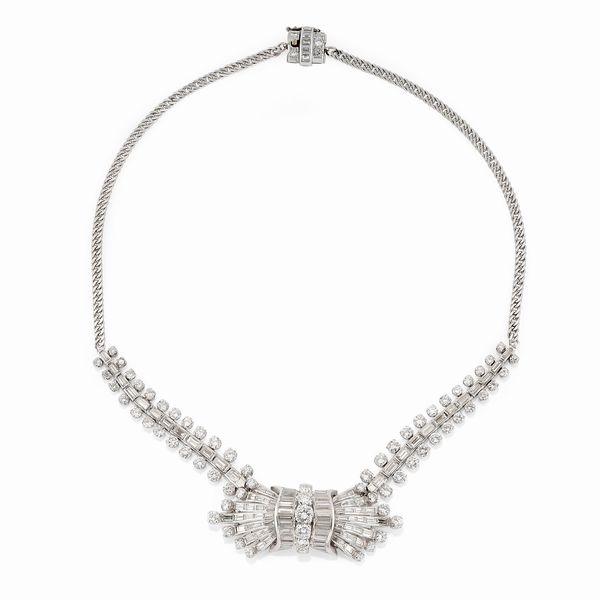 Collana in oro bianco 18k e diamanti  - Asta Argenti dal XVIII al XX secolo - Associazione Nazionale - Case d'Asta italiane