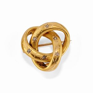 Tre spille e un paio di orecchini in oro giallo 18K, argento, diamanti e rubini  - Asta Argenti dal XVIII al XX secolo - Associazione Nazionale - Case d'Asta italiane