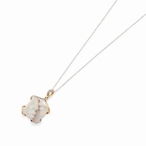 Cinque gioielli in oro bianco e rosa 18k, diamanti e cammeo  - Asta Argenti dal XVIII al XX secolo - Associazione Nazionale - Case d'Asta italiane