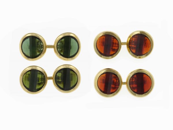 Pomellato. Due paia di bottoni da polso con quarzi e granati  - Asta Fine jewels - Associazione Nazionale - Case d'Asta italiane