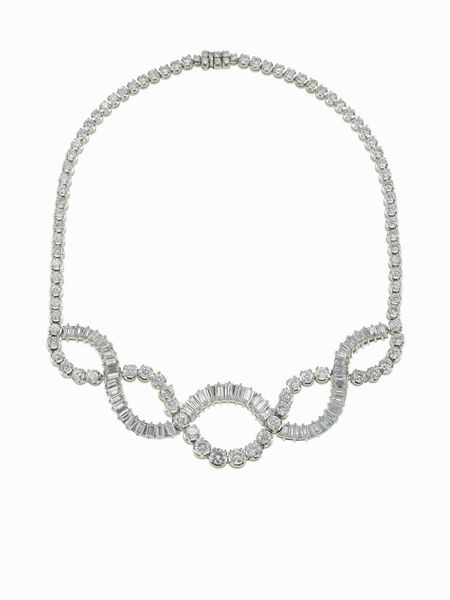 Girocollo con diamanti taglio brillante e baguette per ct 25.00 circa  - Asta Fine jewels - Associazione Nazionale - Case d'Asta italiane