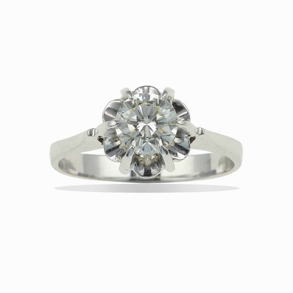 Anello con diamante taglio brillante di ct 0.70 circa  - Asta Fine jewels - Associazione Nazionale - Case d'Asta italiane