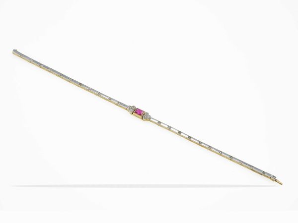 Bracciale con rubino Burma e piccoli diamanti  - Asta Fine jewels - Associazione Nazionale - Case d'Asta italiane