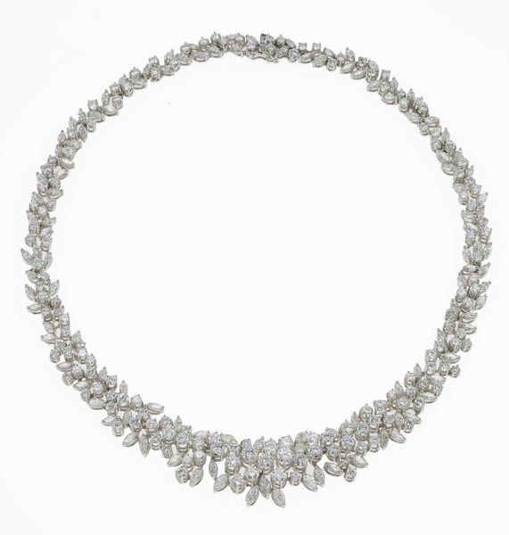 Girocollo con diamanti taglio brillante e navette  - Asta Fine jewels - Associazione Nazionale - Case d'Asta italiane