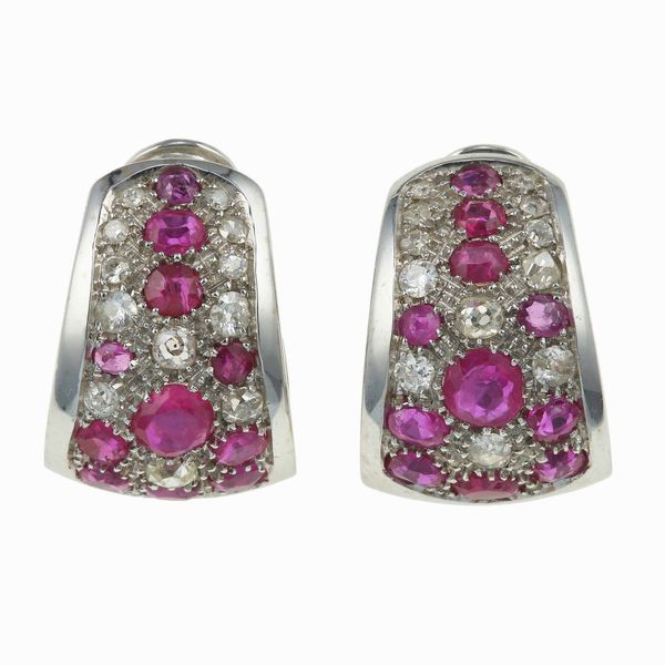 Orecchini con rubini e diamanti  - Asta Fine jewels - Associazione Nazionale - Case d'Asta italiane