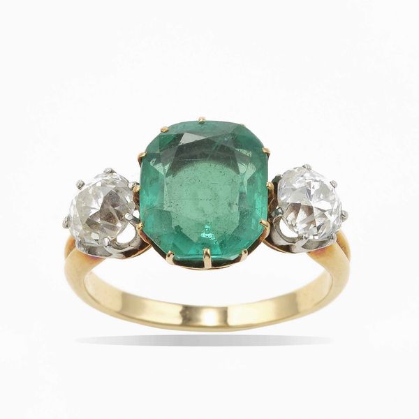 Anello con smeraldo Colombia di ct 2.90 circa e diamanti di vecchio taglio  - Asta Fine jewels - Associazione Nazionale - Case d'Asta italiane