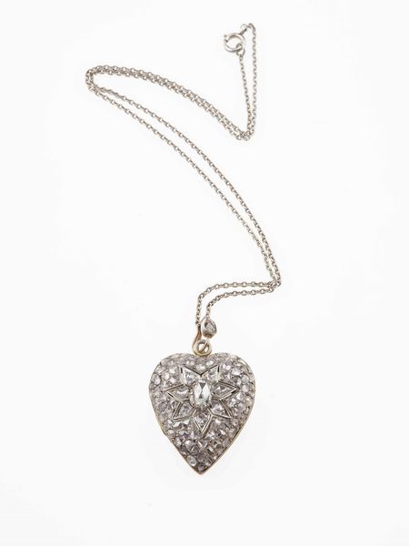 Locket con diamanti taglio a rosa  - Asta Fine jewels - Associazione Nazionale - Case d'Asta italiane
