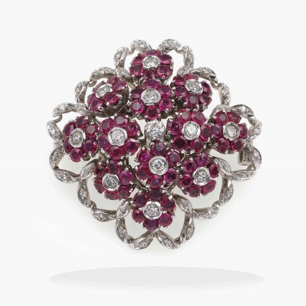 Spilla con rubini e diamanti  - Asta Fine jewels - Associazione Nazionale - Case d'Asta italiane