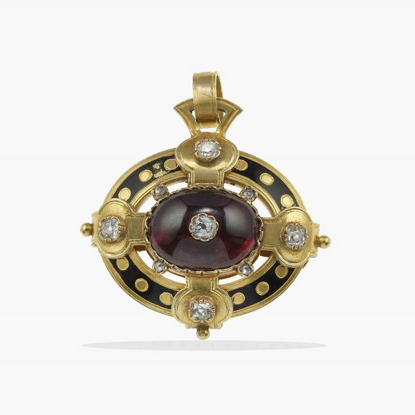 Locket con granato, smalti policromi e piccoli diamanti  - Asta Fine jewels - Associazione Nazionale - Case d'Asta italiane