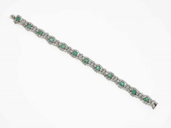 Bracciale con smeraldi e diamanti taglio rotondo e navette  - Asta Fine jewels - Associazione Nazionale - Case d'Asta italiane