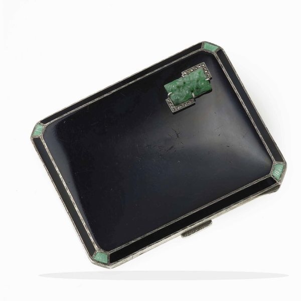Porta sigarette con smalto nero e verde con inserti in giadeite e diamanti  - Asta Fine jewels - Associazione Nazionale - Case d'Asta italiane