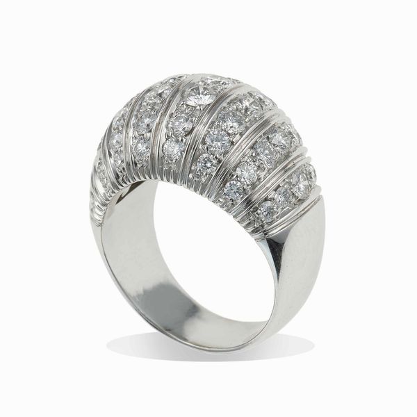 Anello con diamanti taglio brillante  - Asta Fine jewels - Associazione Nazionale - Case d'Asta italiane