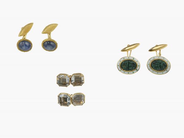 Lotto composto da tre paia di bottoni da polso con cristallo, malachite, smalto e zaffiri  - Asta Fine jewels - Associazione Nazionale - Case d'Asta italiane