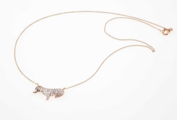 Pendente bassotto con pav� di diamanti<BR>  - Asta Fine jewels - Associazione Nazionale - Case d'Asta italiane