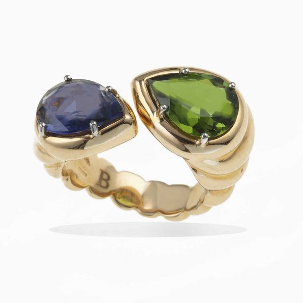 Anello contrari� con iolite e tormalina verde cromo  - Asta Fine jewels - Associazione Nazionale - Case d'Asta italiane
